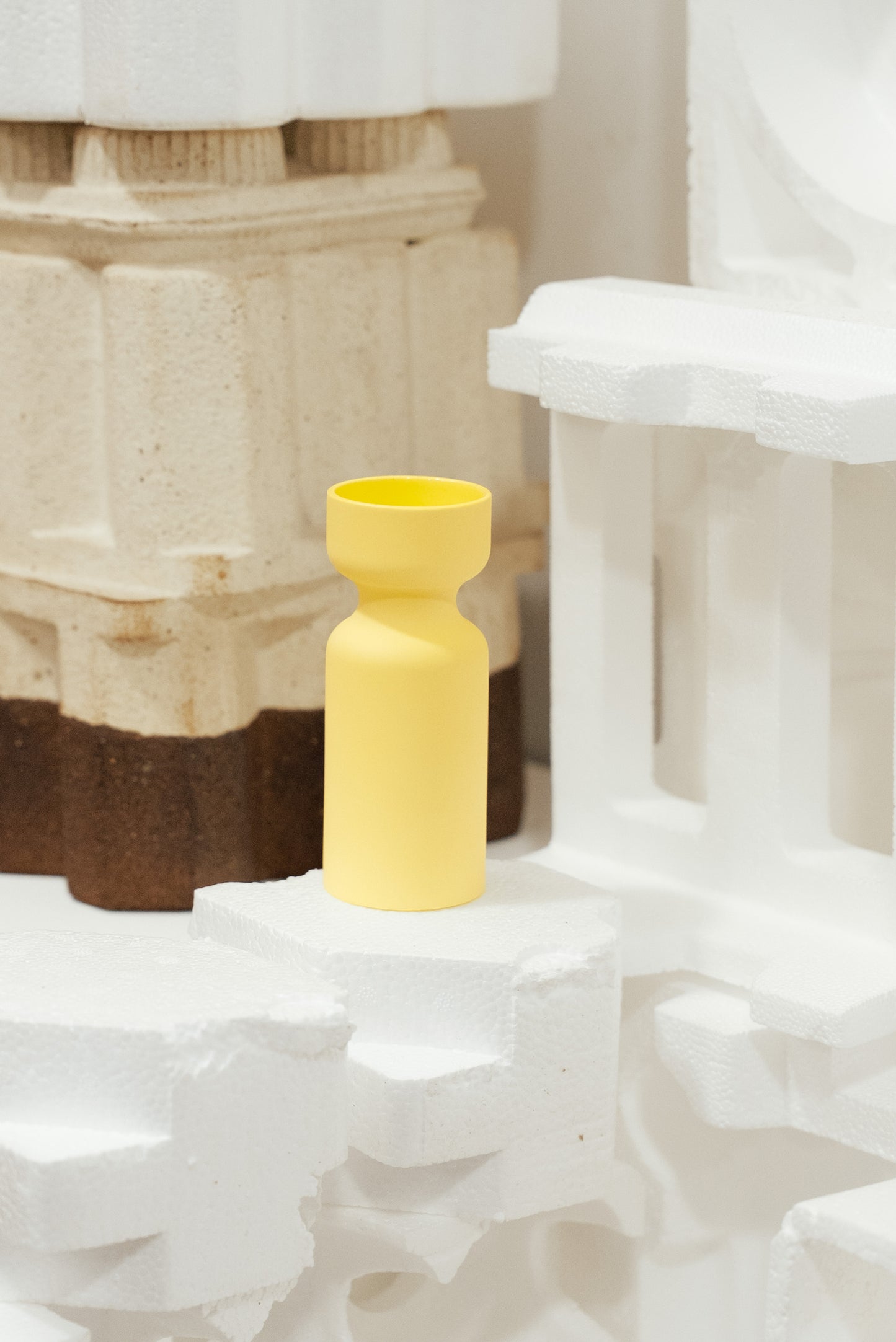 Rong – Reversible Multi-Functional Ceramic Vessel