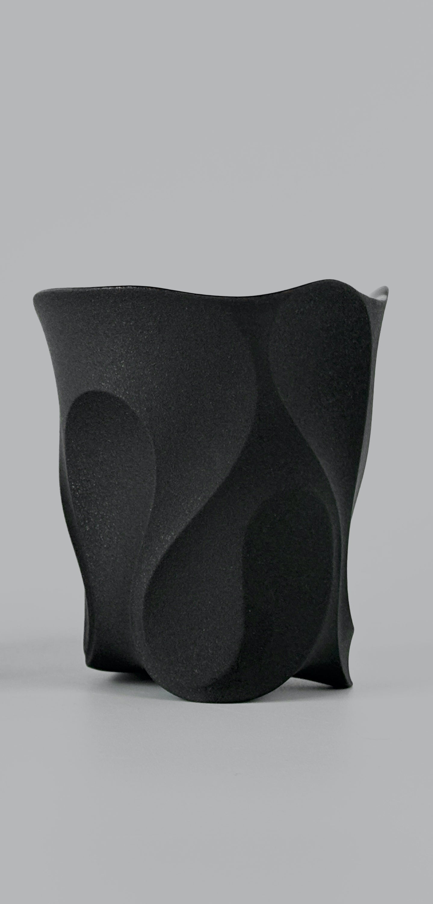 Curve Series Ceramic Cup