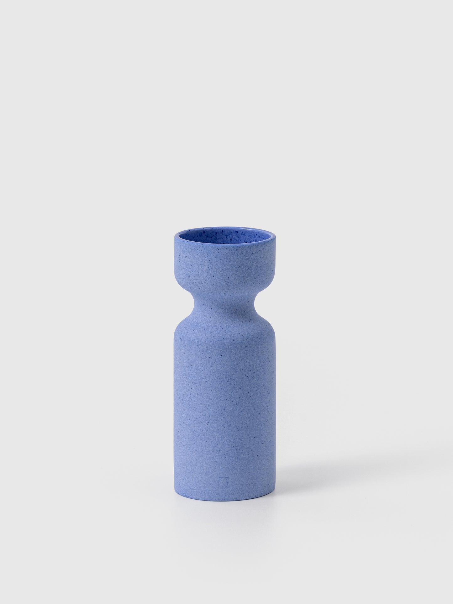Rong – Reversible Multi-Functional Ceramic Vessel