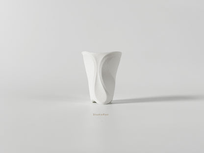 Curve Series Ceramic Cup