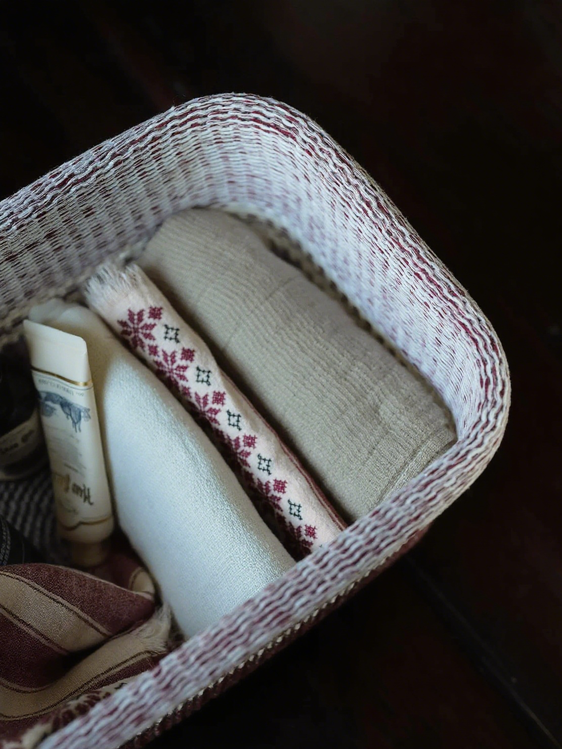 Handmade Cotton-Polyester Knitted Storage Basket (Y)